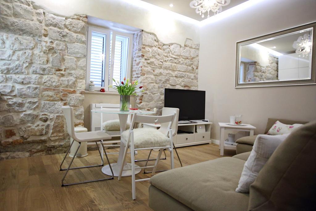 Apartment White Stone - Diocletian Palace سبليت المظهر الخارجي الصورة
